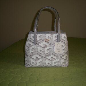NWT Guess Vikky G Cube White/Grey Tote